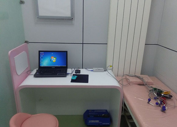 ���u���˴���텢�^����С��